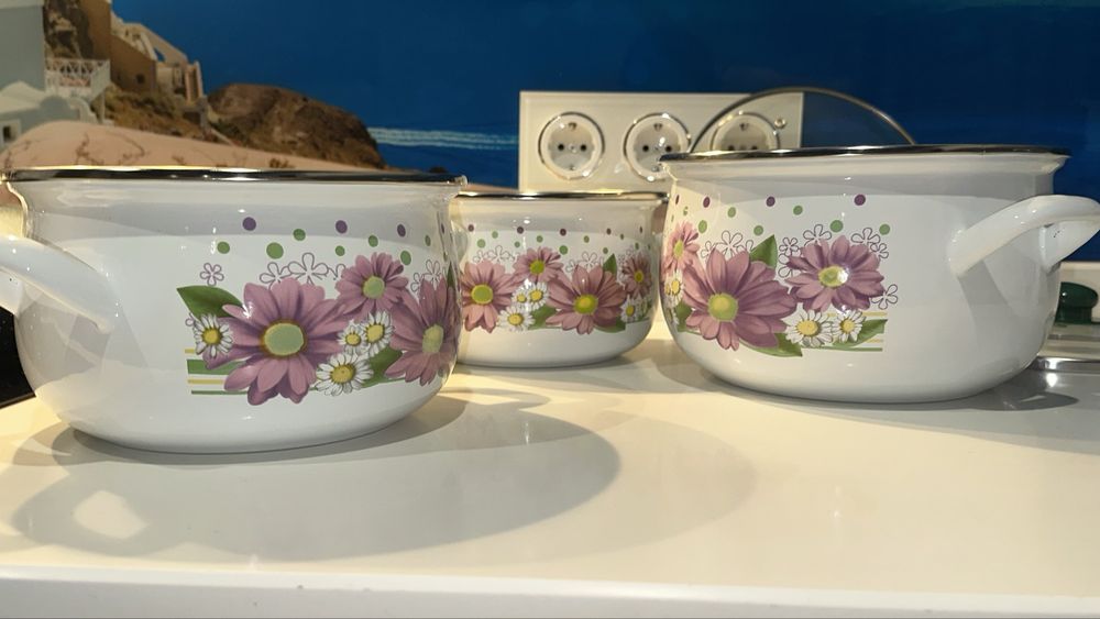 Набір емальованих каструль