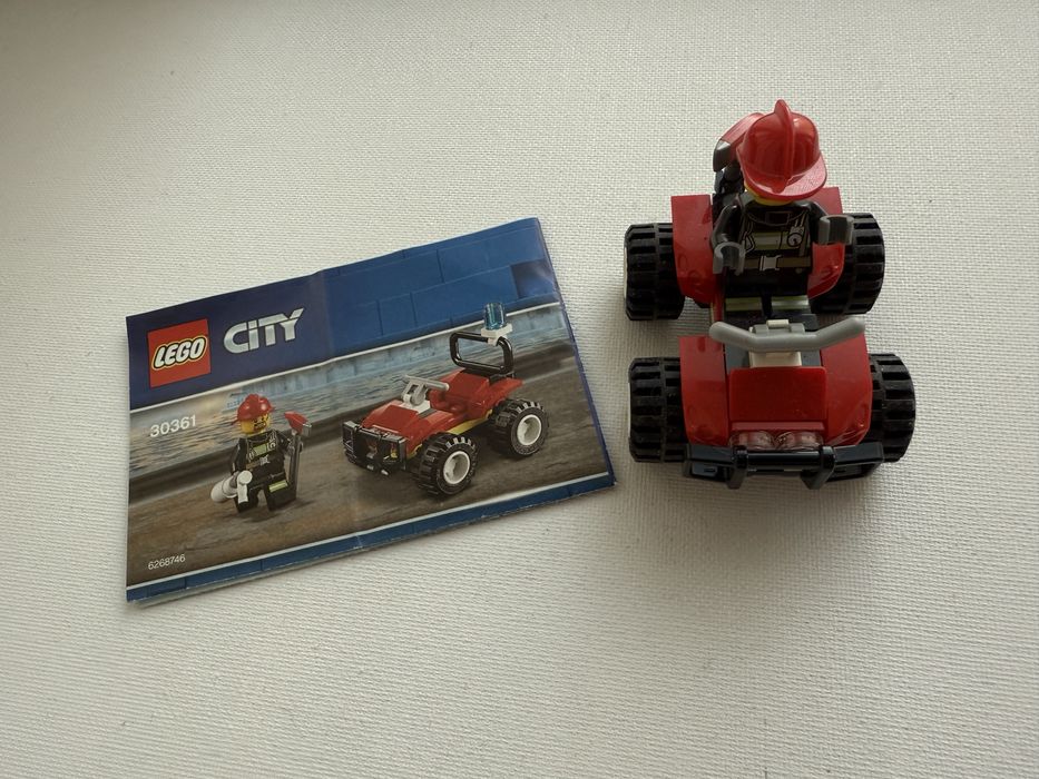 Іграшки LEGO City, Frozen, Friends