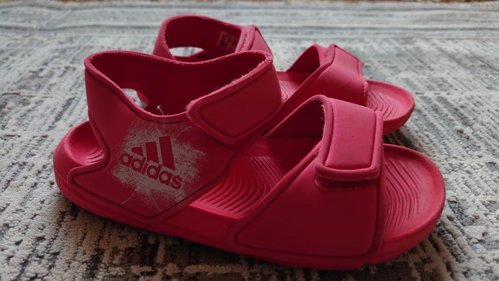 Оригінальні сандалі бренду adidas 29 р.