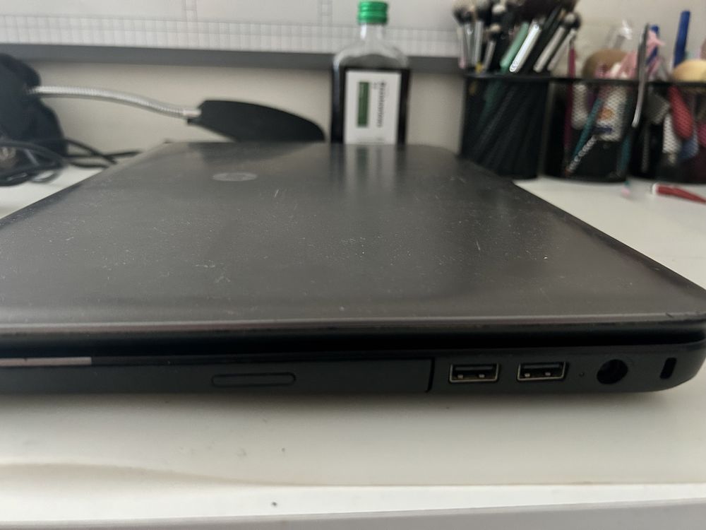 Sprzedam laptopa