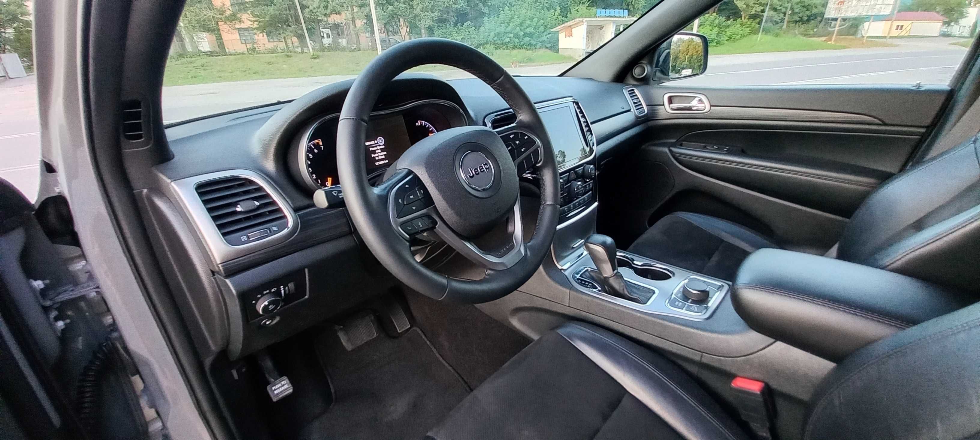 Jeep Grand Cherokee 2022р.в, 4х4, 3.6 газ/бенз