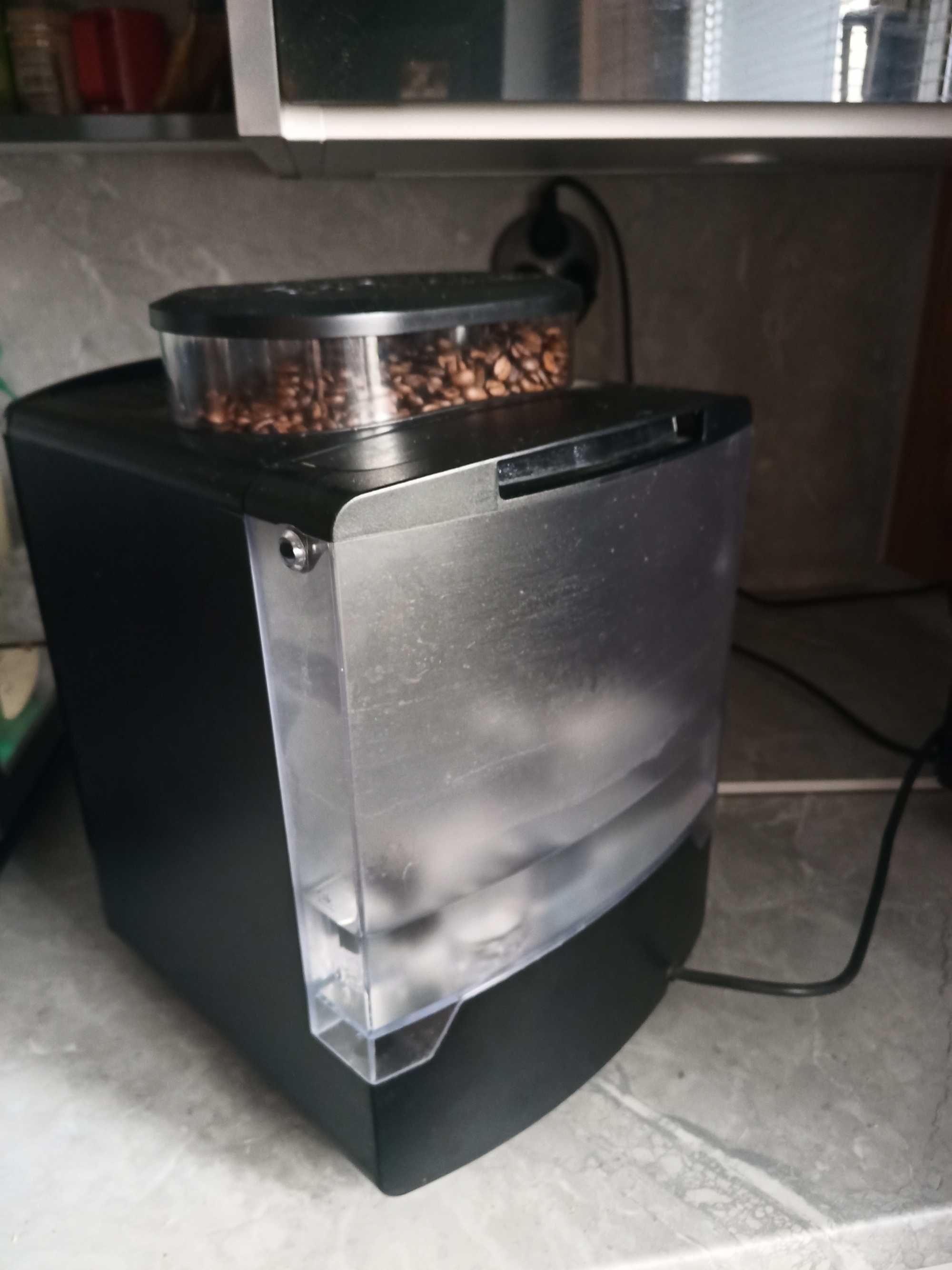 Automatyczny ekspres ciśnieniowy Krups FDB145000P 1450 W czarny
