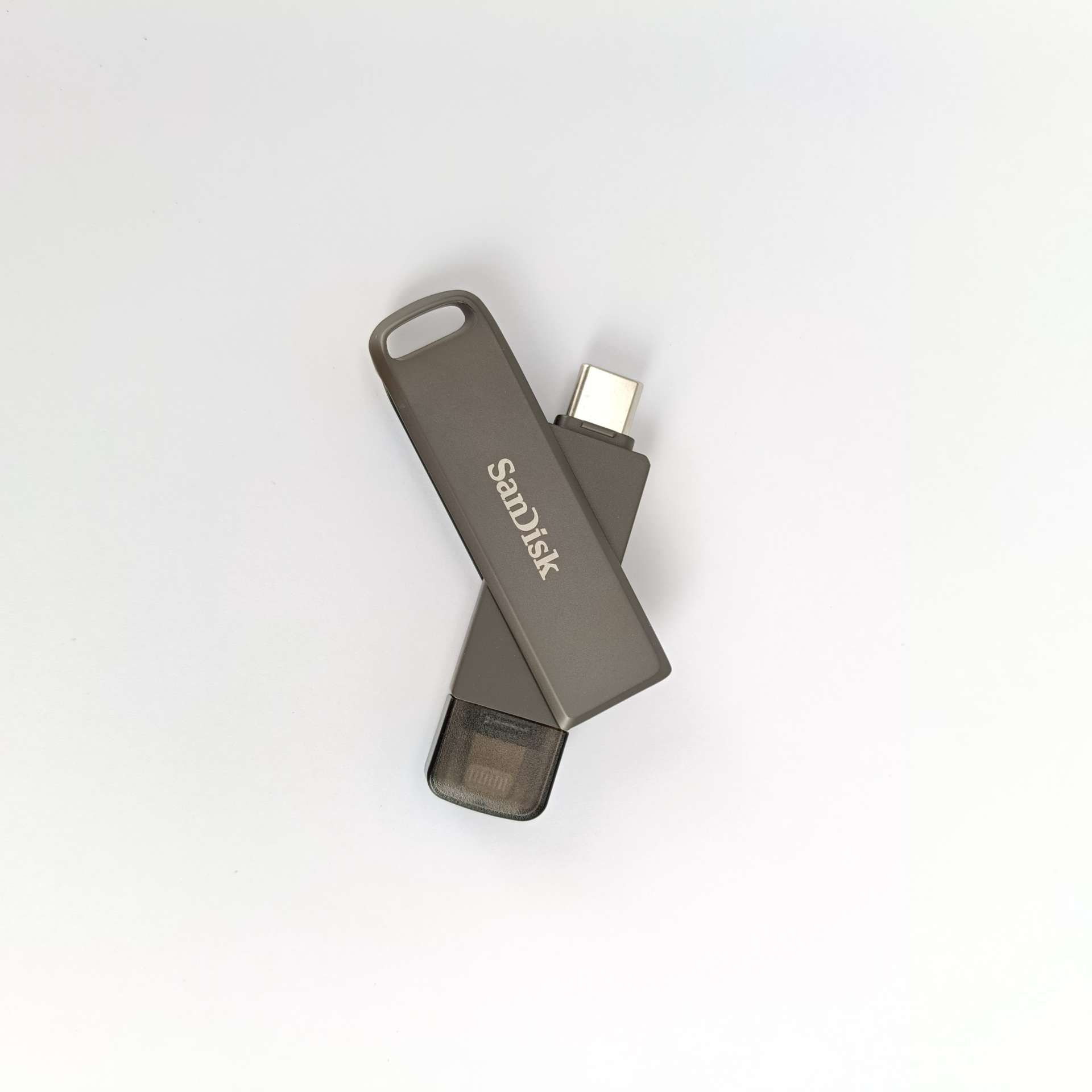 Pendrive SanDisk iXpand 128 GB Lightning, USB 3.1 typ C czarny