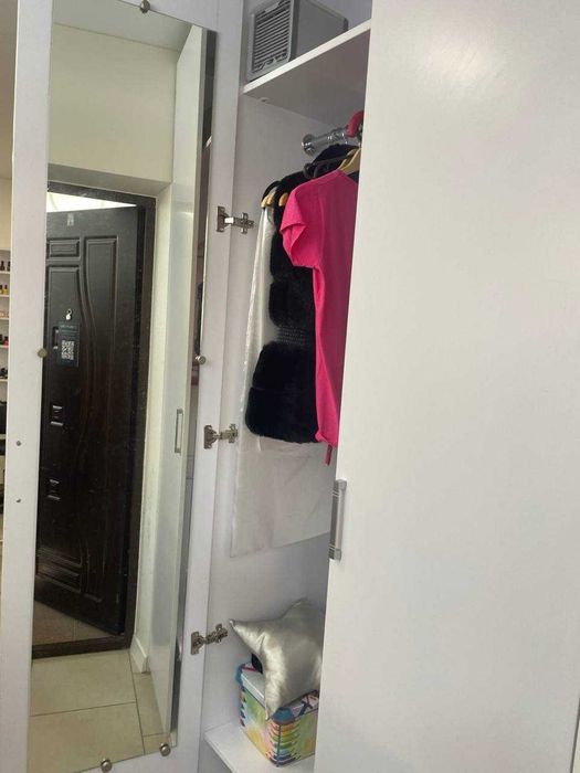 Продам шафу для одягу в гарному стані