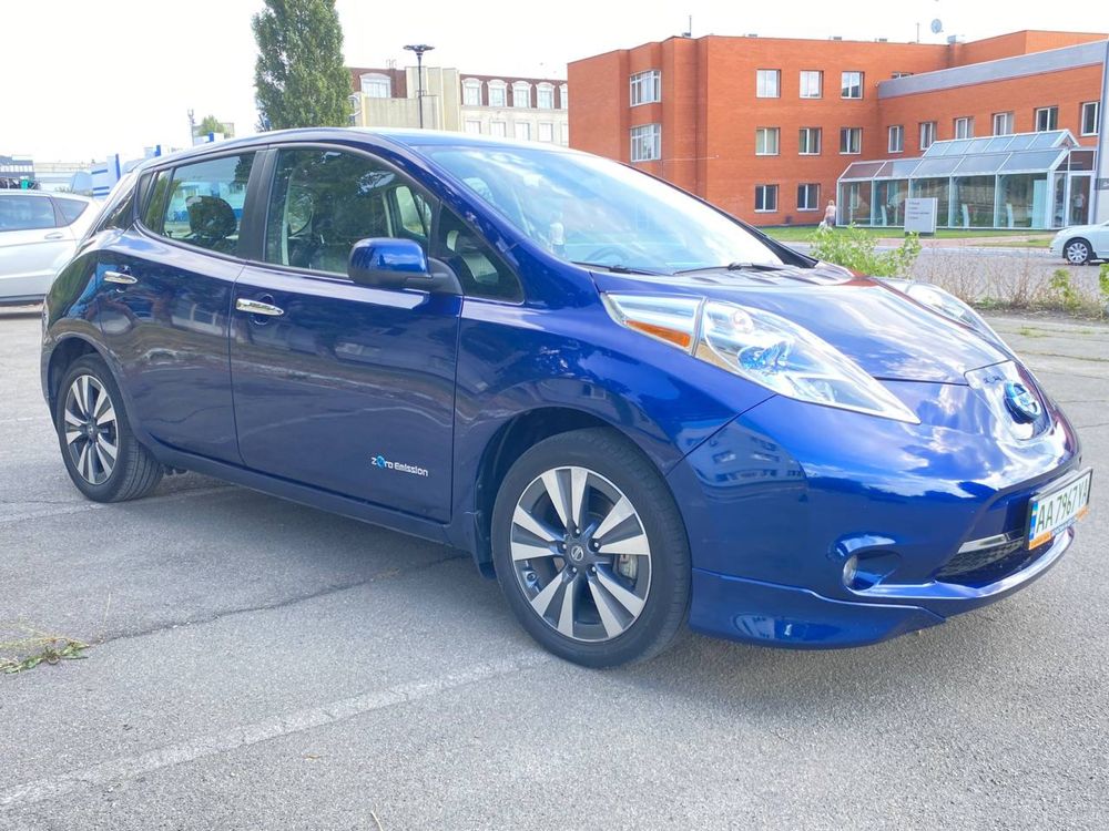 Продам Nissan Leaf 2017г.в 30kW