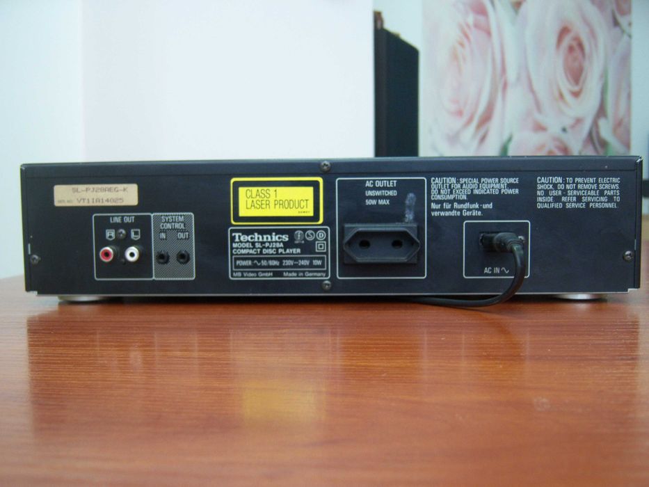 Cd-проигрыватель Technics SL-PJ28A (Made in Germany)
