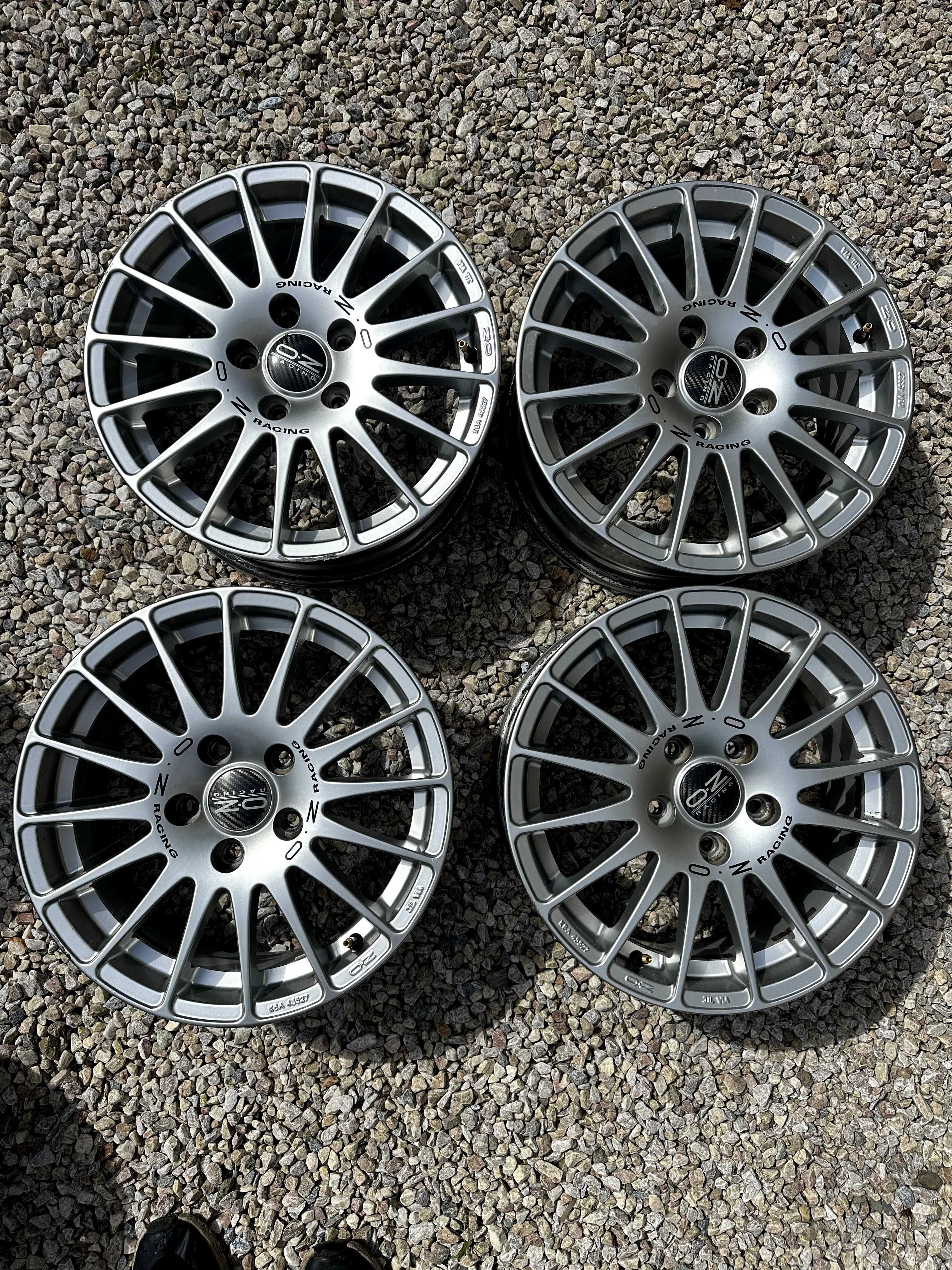 Sprzedam Alufelgi  Felgi OZ GT R16 5x112 7J ET 48