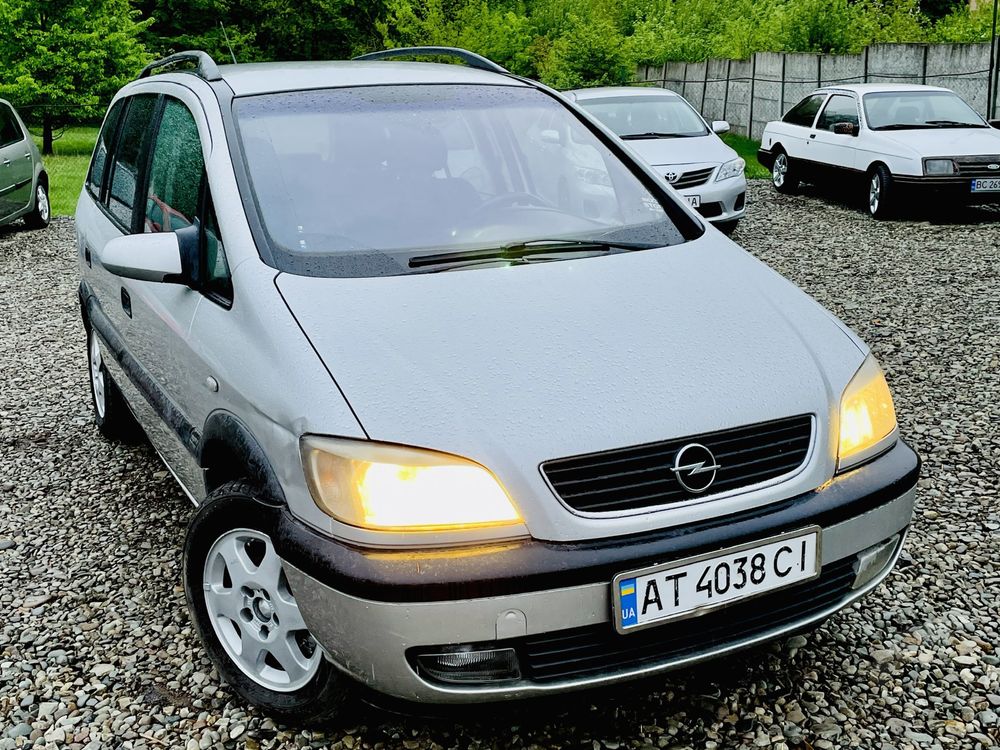 Opel Zafira 2.0 tdi 7-mist
