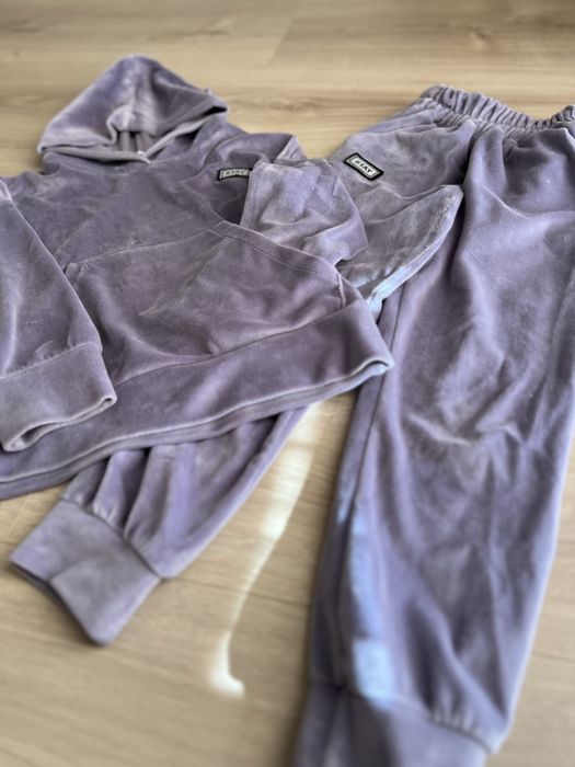 Велюровий спортивний костюм