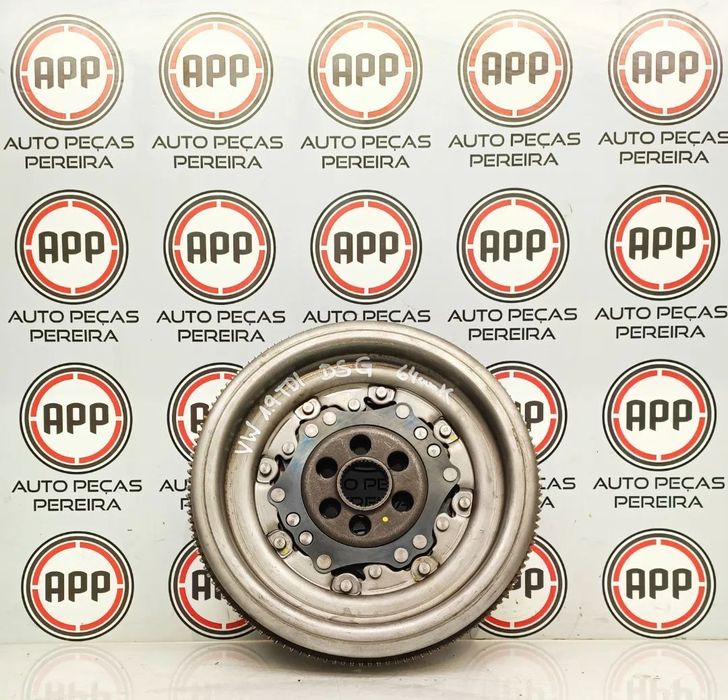 Volante motor bimassa Audi, Seat, VW 1.9 TDI Caixa DSG,  USADO ORIGINAL, referência  03G105266 AP .