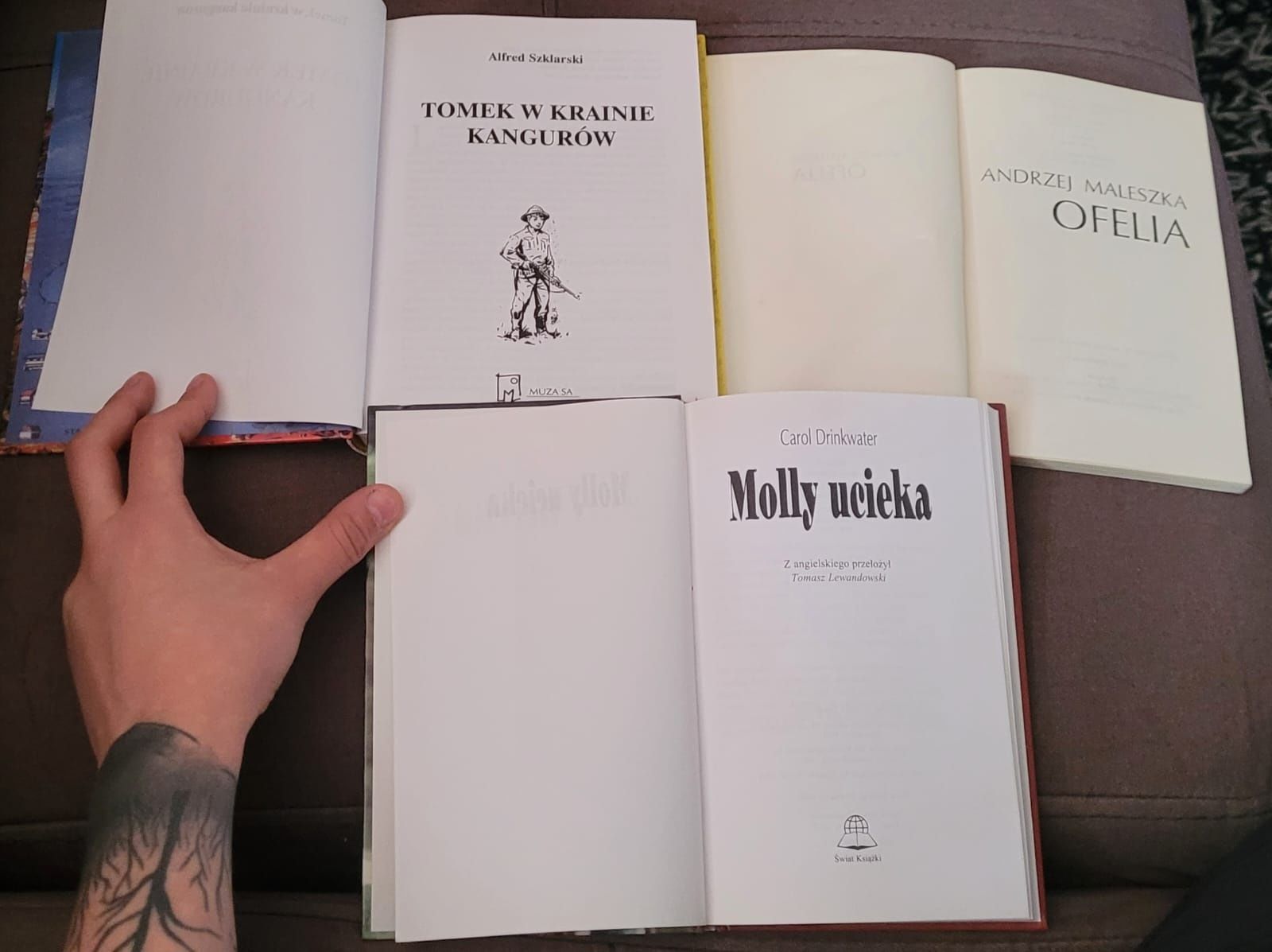 3książki Tomek w świecie kangurów, Ofelia, Molly ucieka