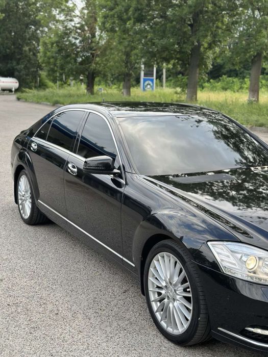 Продам Mercedes-benz S-Class 221