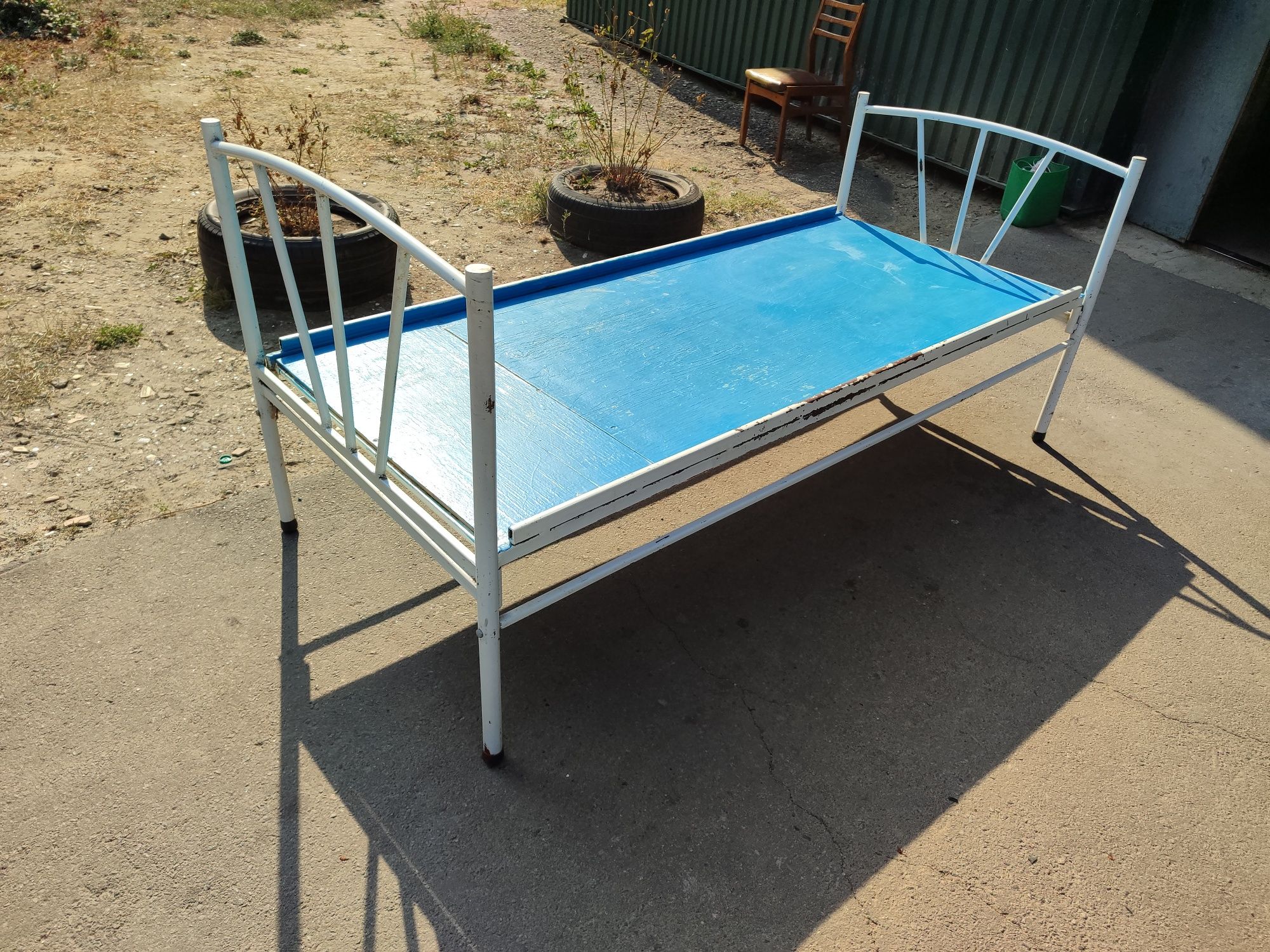 Продам кровать металлическую