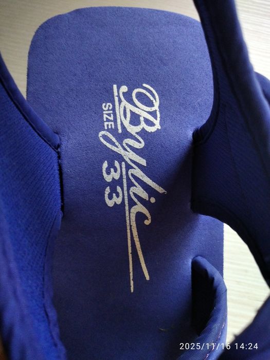 Босоніжки для дівчинки