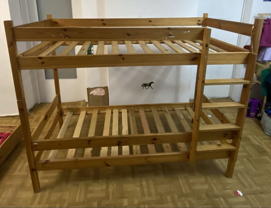 Łóżko piętrowe z mozliwoscią rozstawienia na dwa niezależne