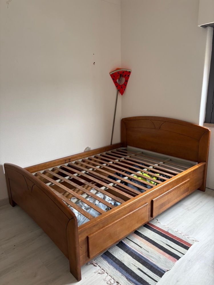 cama de casal s/colchão