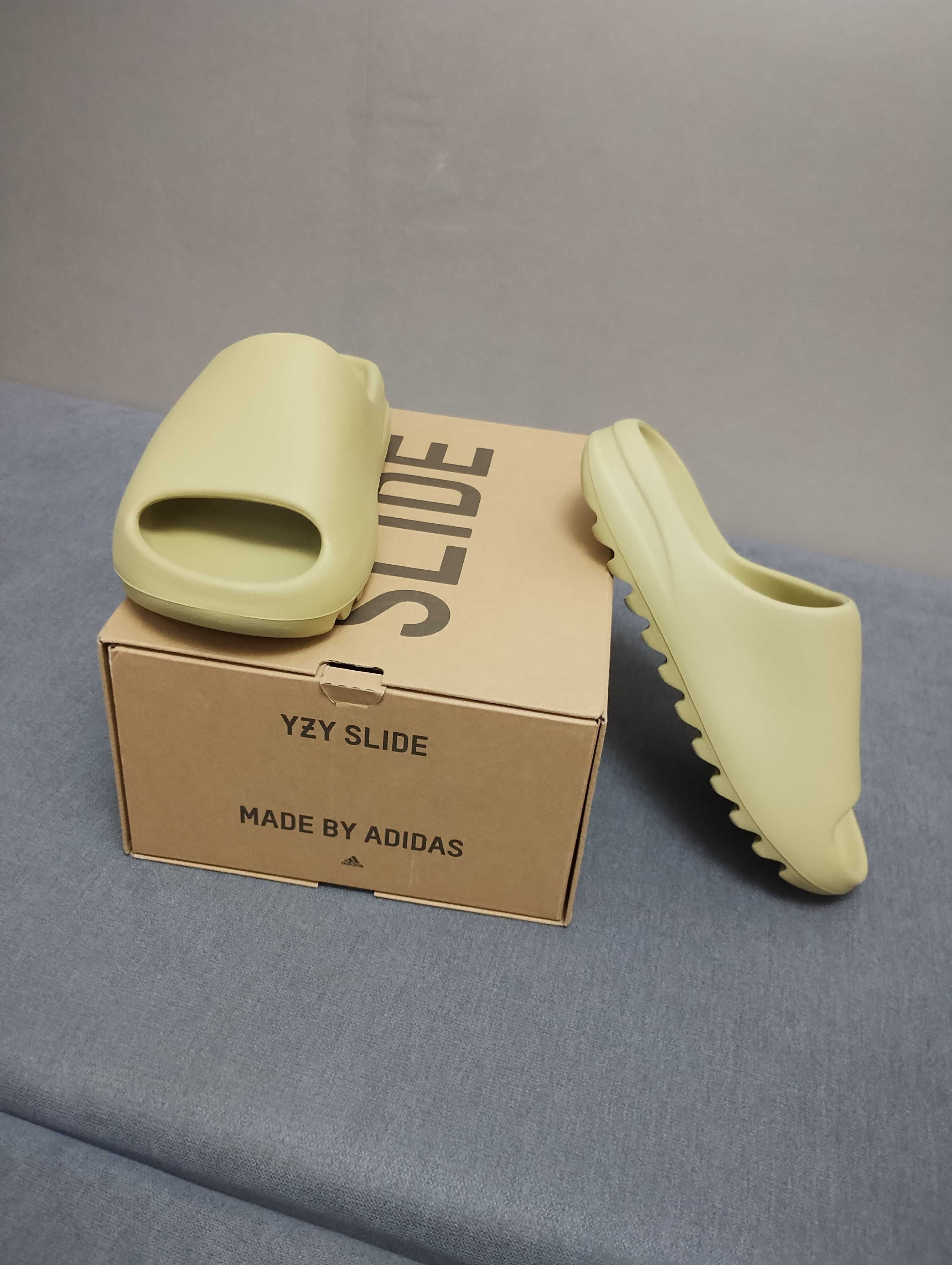 Yeezy Slide Resin