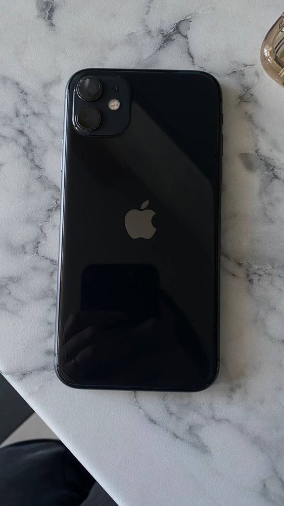 IPhone 11 blacк.