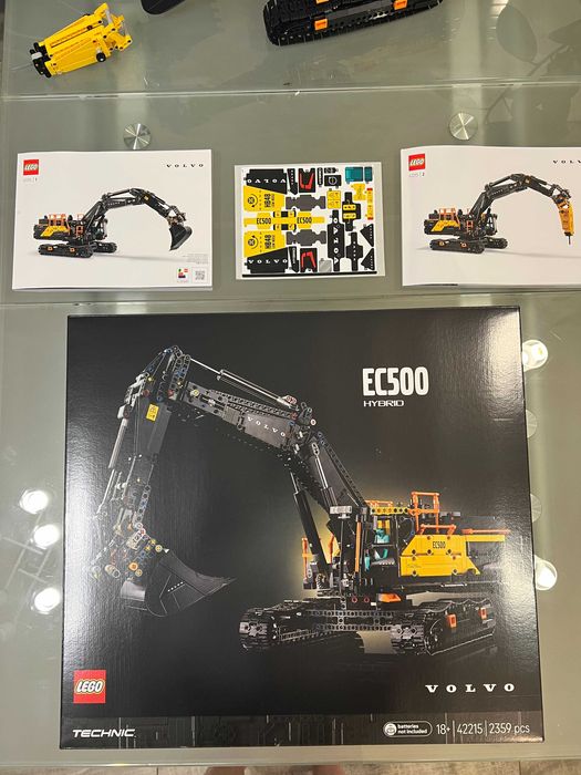 LEGO Technic - Экскаватор Volvo EC500 Hybrid (42215)