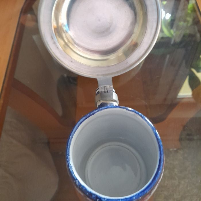 Stary.Porcelanowy kufel.Ręcznie malowany.