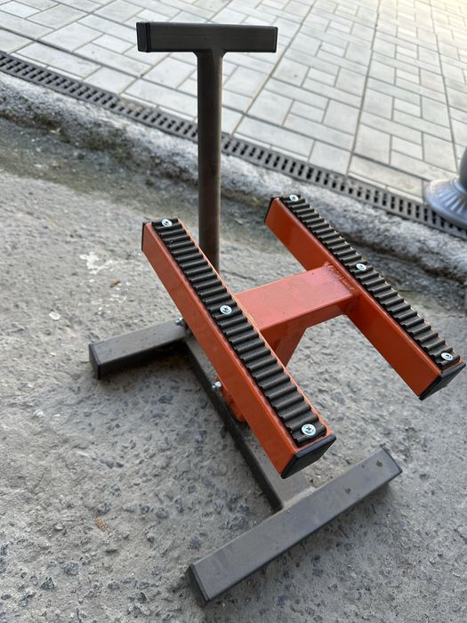 Центральная мото подножка