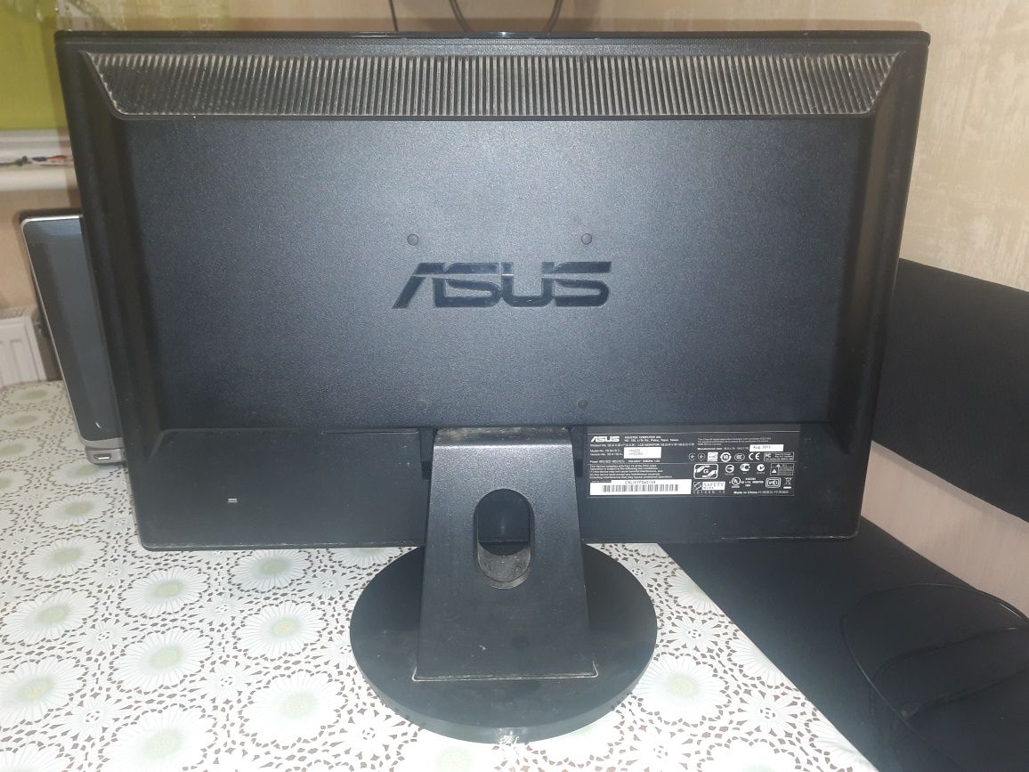 Продам монітор Asus vh228d 22"