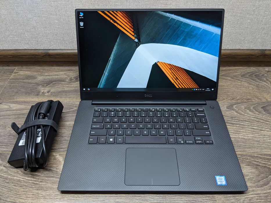 Dell Precision 5510 i7-6820HQ 16gb/512gb nVidia Quadro M1000M