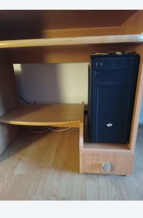 Duże funkcjonalne biurko 128 cm + krzesło obrotowe + lampka + transpor