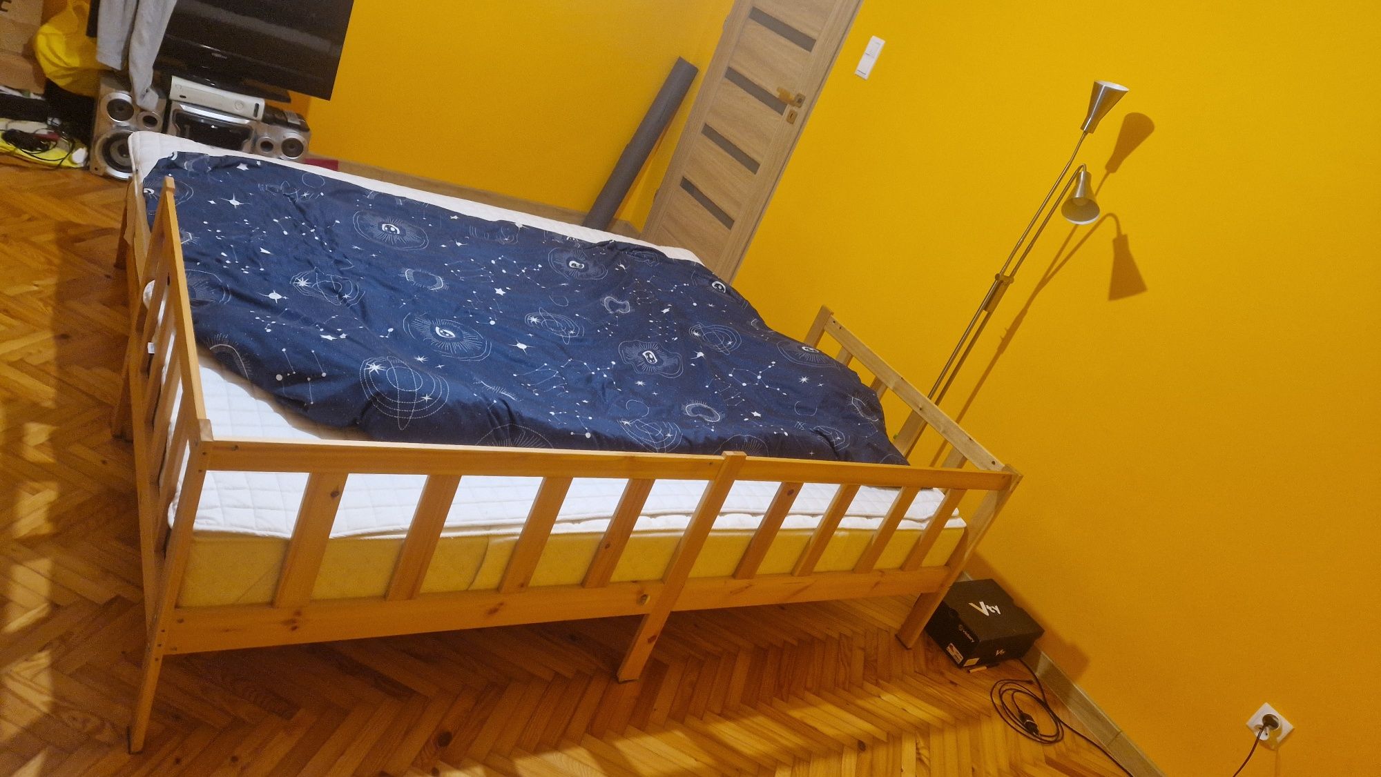 łóżko podwójne składane