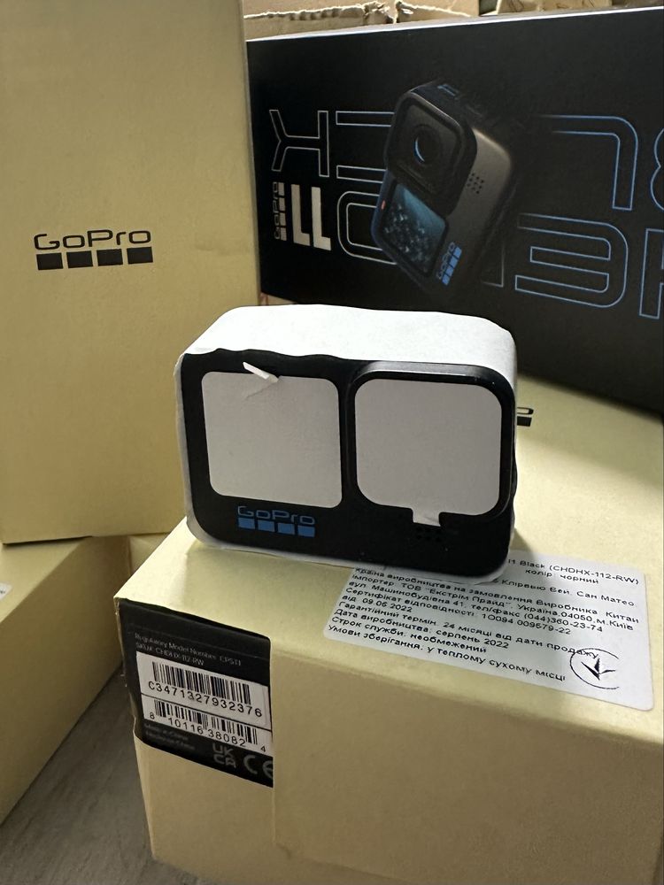 GoPro HERO 11 black + подарунок