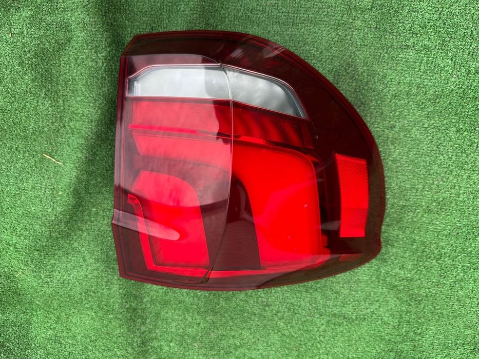 lampa tył tylna lewa w błotnik bmw x5 f15 led