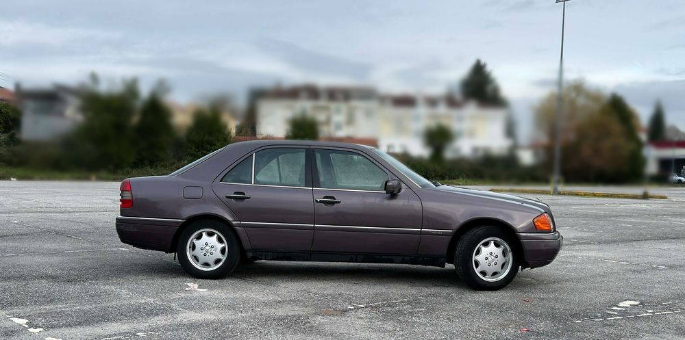 Mercedes C200 D 1996 2 donos 300 mil km reais
