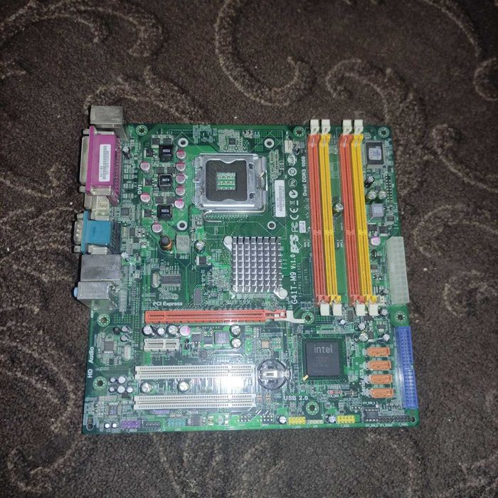 Материнська плата для пк LGA775 DDR3 робоча