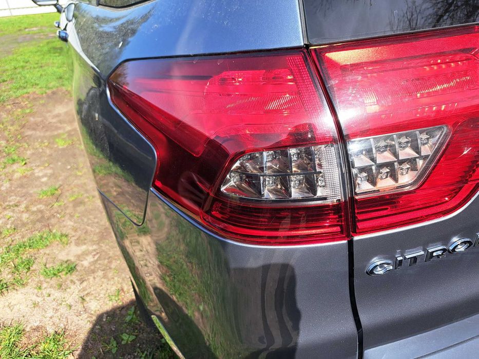 Lampa lewy tył w błotnik Citroen c5 iii x7 LIFT kombi lewa tylna
