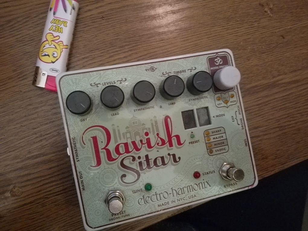 EHX Electroharmonix Ravish Sitar