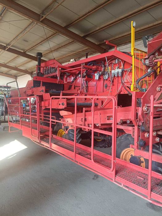 Kombajn do pomidor POMAC 2011