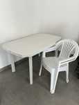 Mesa plástica oval + cadeiras