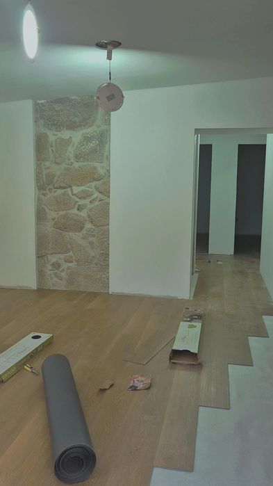 Remodelações  pladur pinturas ladrilho flutuante  e so ligar