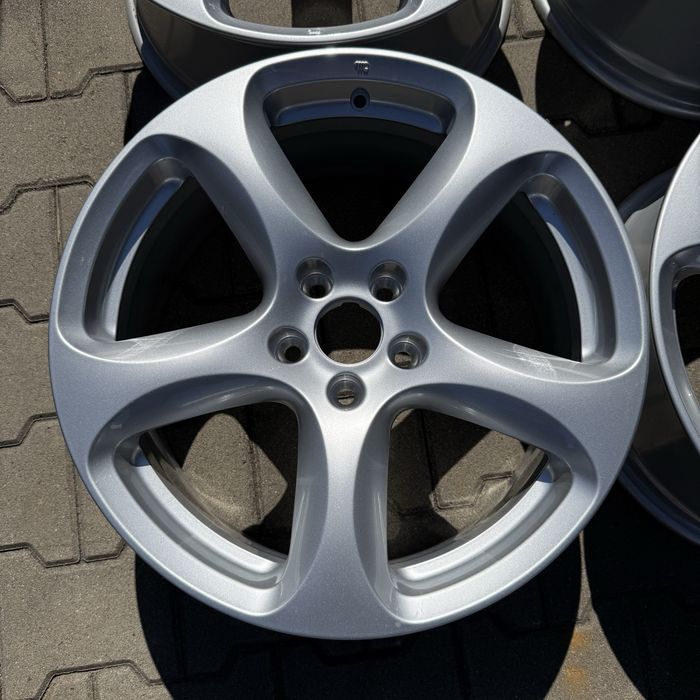 Sprzedam OEM alufelgi 18" 5x110 Alfa Romeo Stelvio Giulia