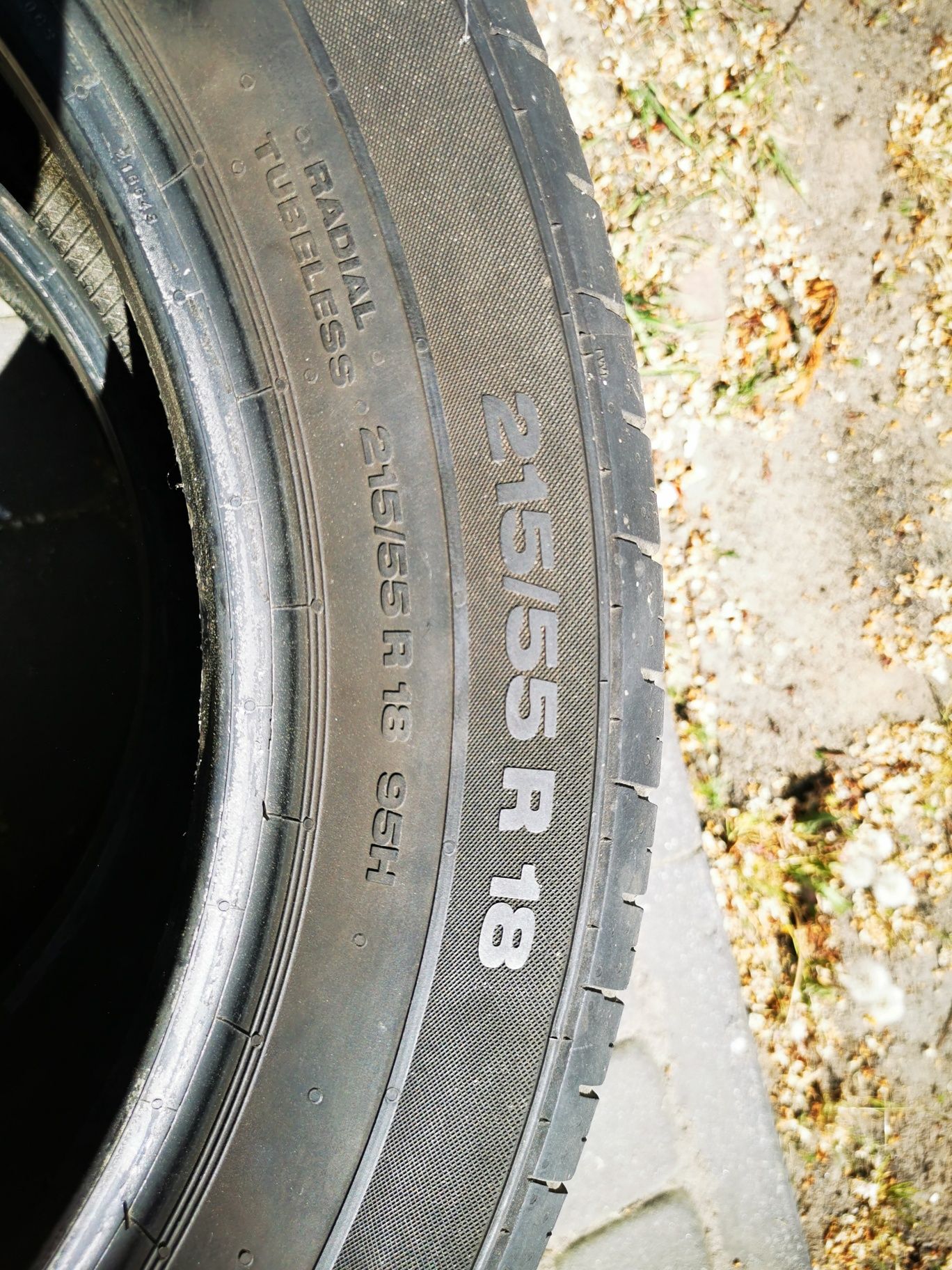 Continental contipremiumContact 2 215/55r18