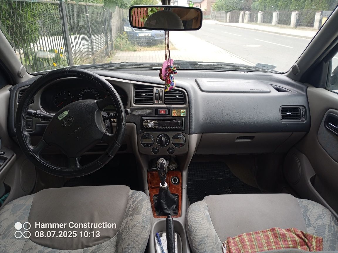 Nissan Primera P11
