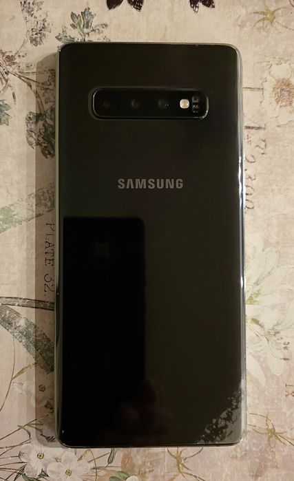 Samsung galaxy s10 plus 1tb Ceramic Black