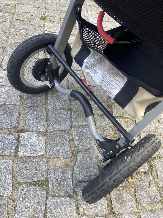 Wózek treningowo biegowy marki BOB Revolution pro