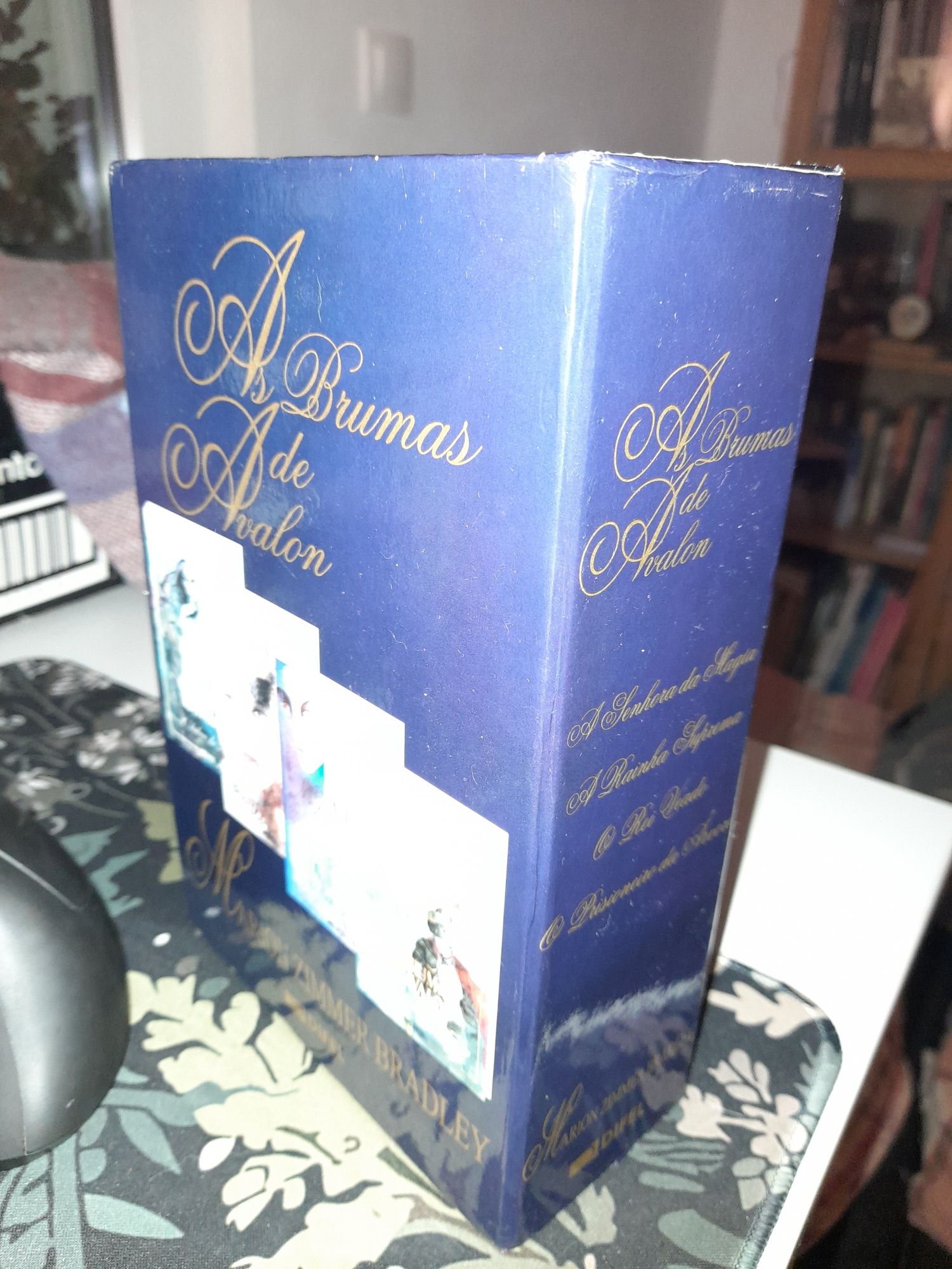 As Brumas de Avalon Edição Especial 4 Volumes de Marion Zimmer Bradley