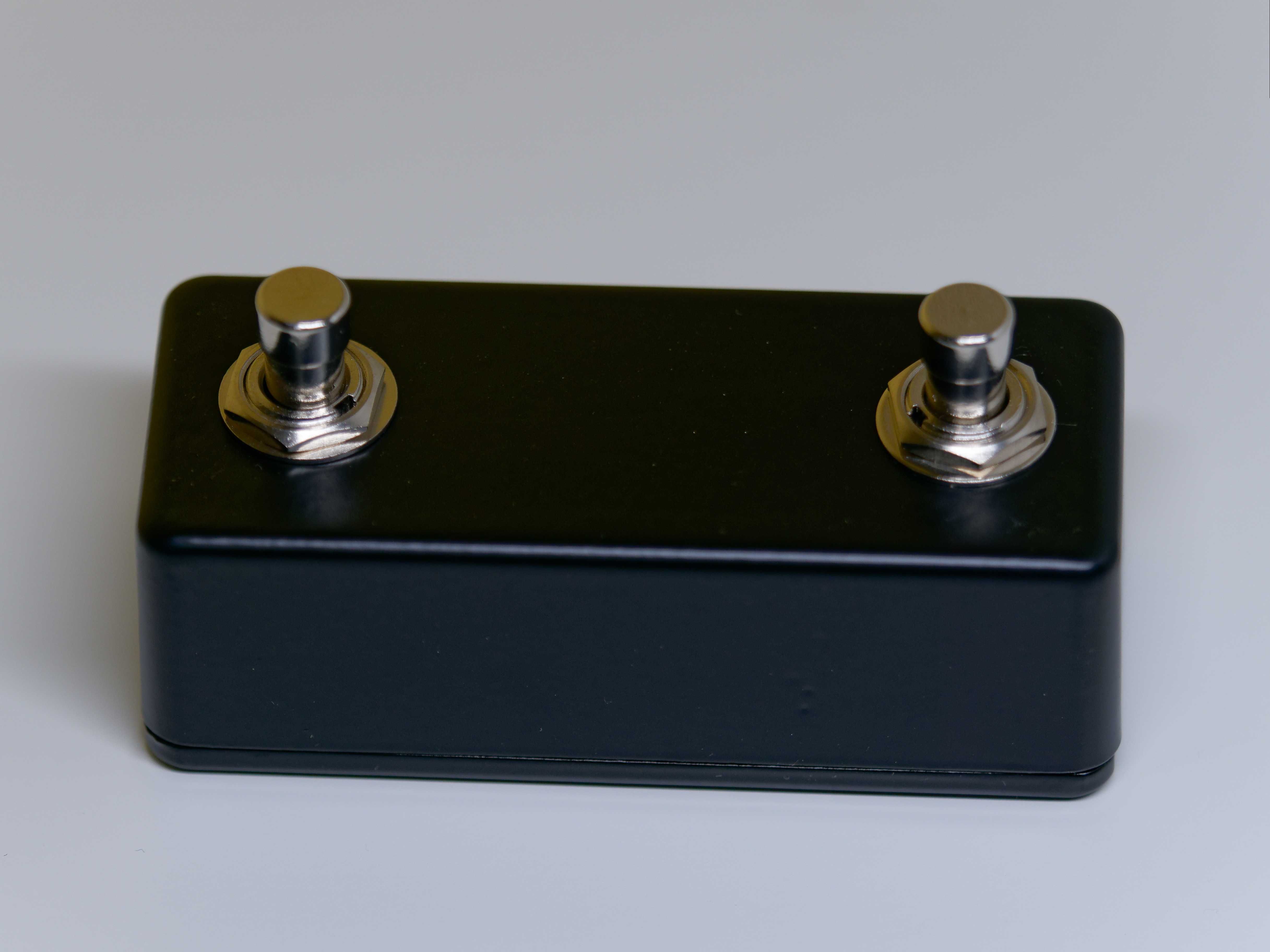 Dual Switch TRS kontroler dla Line 6 HX Stomp (czarny)