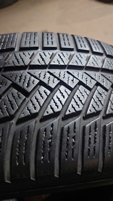 Пара зимних шин Continental Winter Contact TS850P SUV 235/55 r19