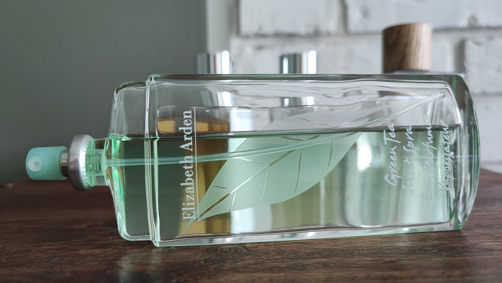 Elizabeth Arden Green tea + Chypre Colabo