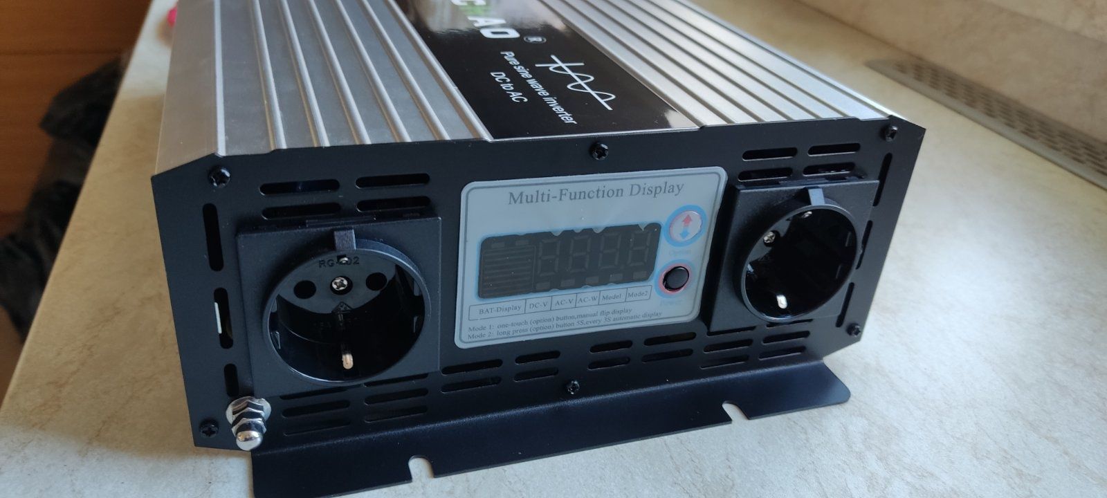 Інвертор напруги FCHAO 2500W, 12V - 220B, KSE-2500W.