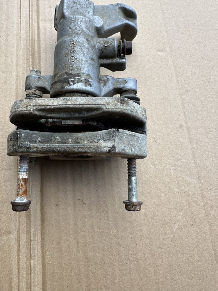Zacisk hamulca obudowa tloczek cylinderek quad honda trx
