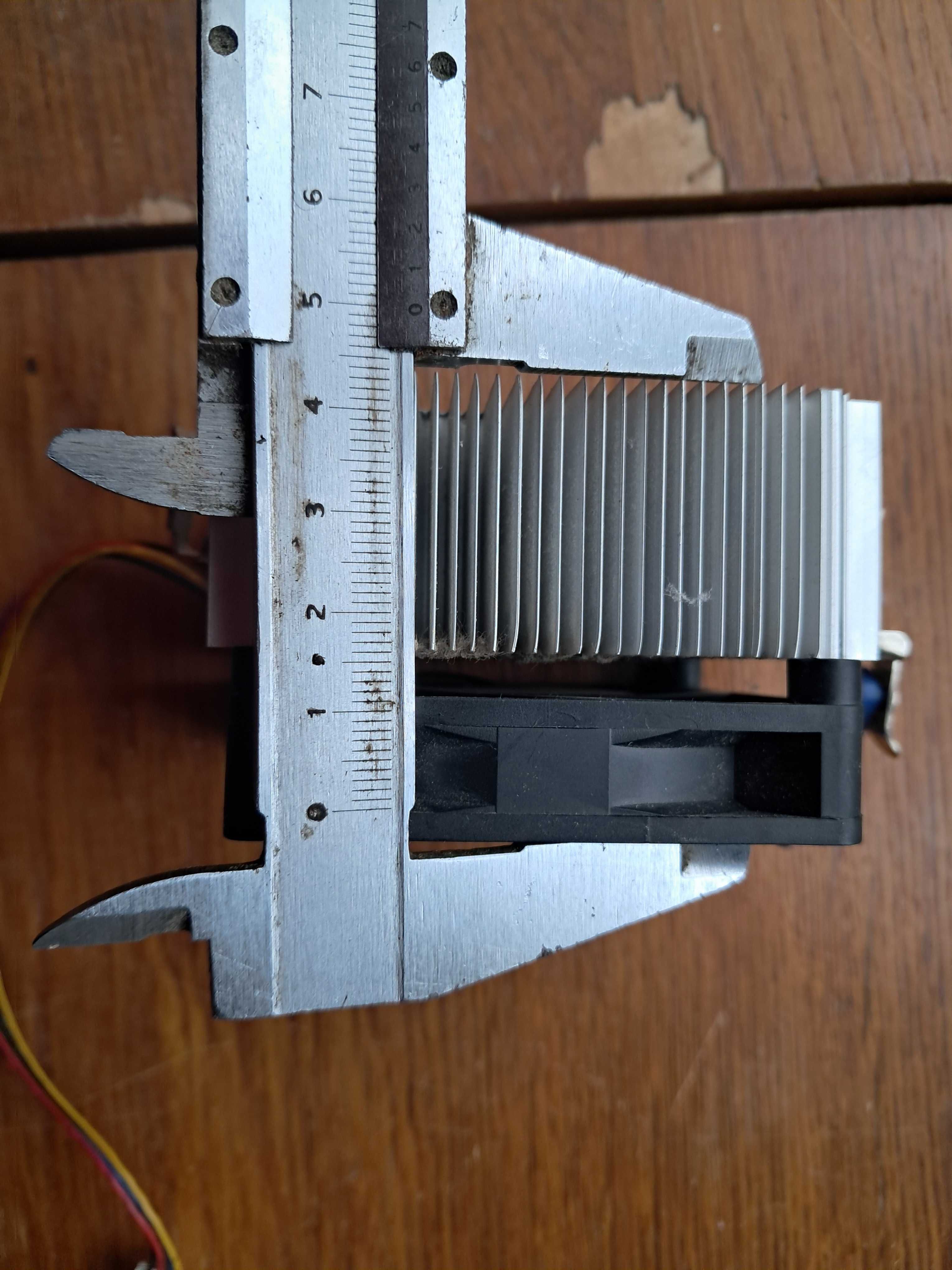 Кулер AMD 1A02C3W00